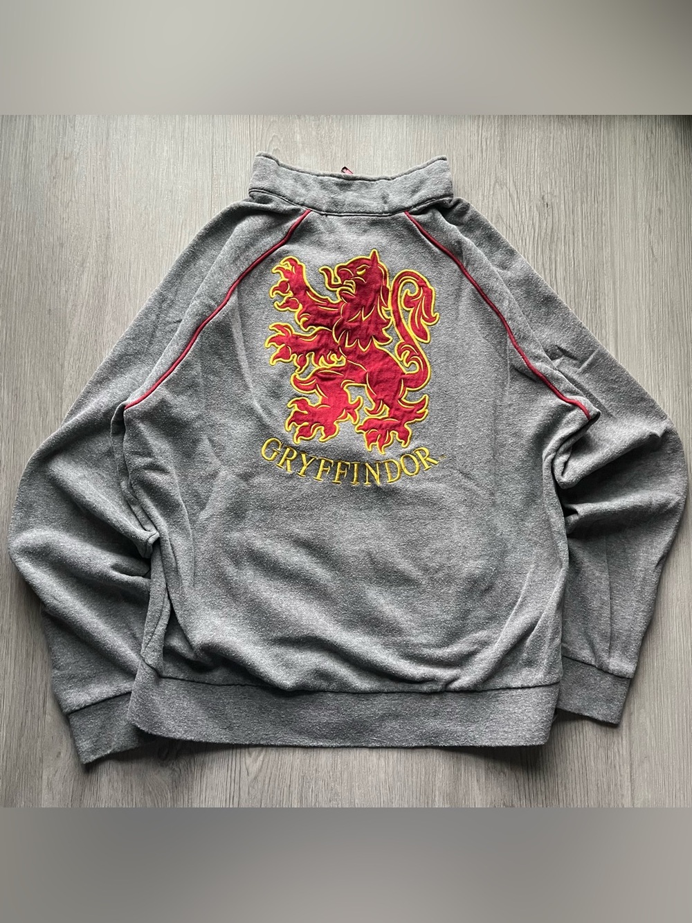 Gryffindor Women’s  Grey Pullover Sweatshirt with Embroidered Crest